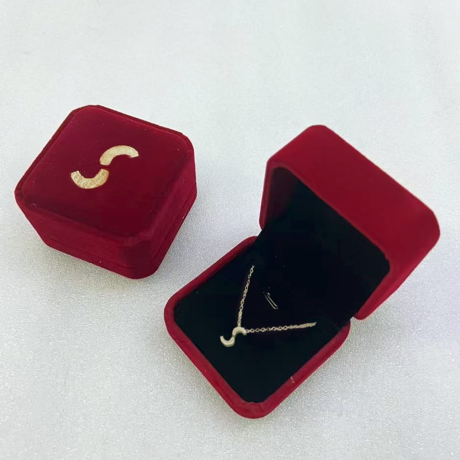 SHIROSE ジュエリーブランド「S」より初のゴールドジュエリーが登場